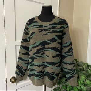 Barefoot Dreams Cozy Chic Camo Seaside Sweater